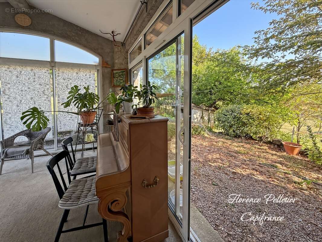Maison à vendre 3 pièces CUQ TOULZA (81) - Terrain de 9 900 m² et dépendances - photo 5