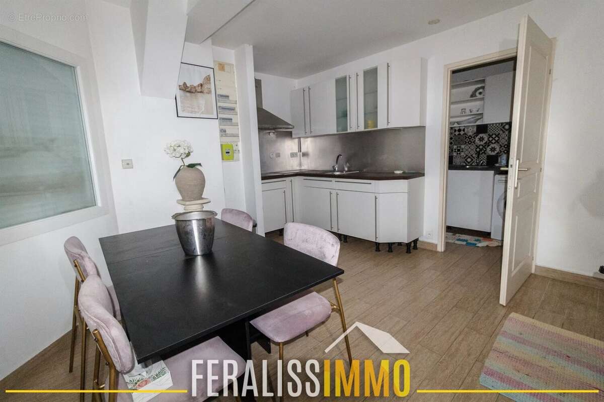 Maison à VAUX-SUR-SEINE