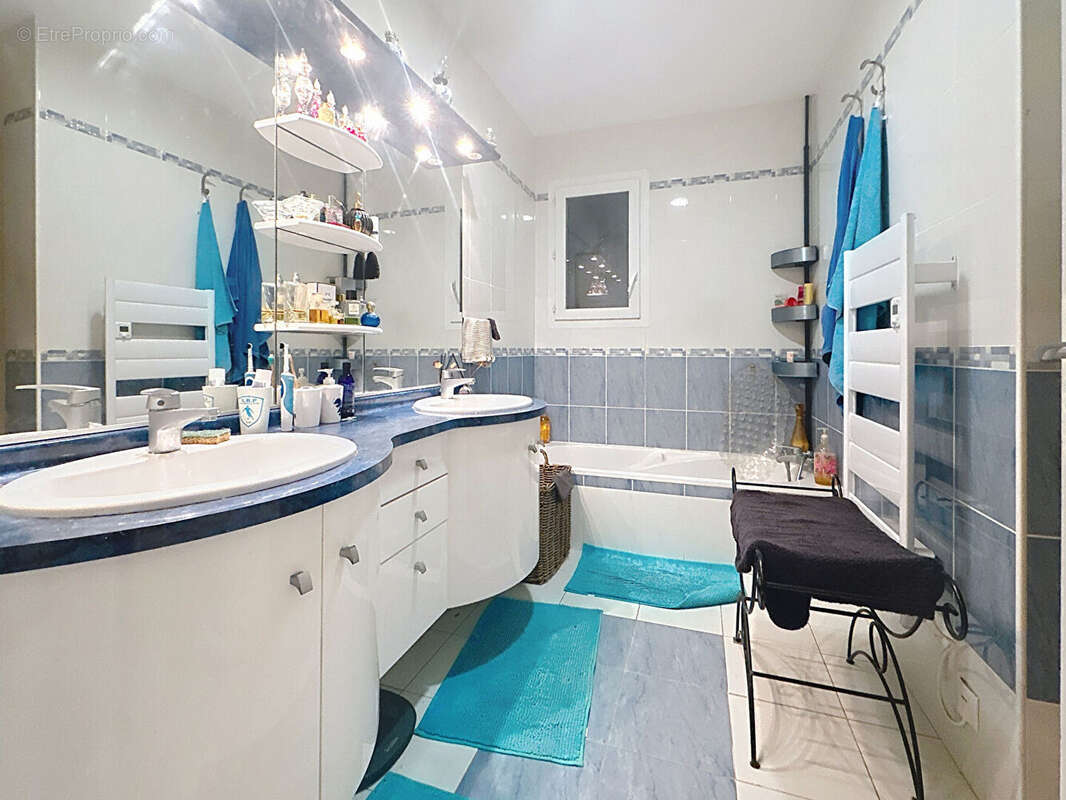 Maison à SAINT-MEDARD-EN-JALLES