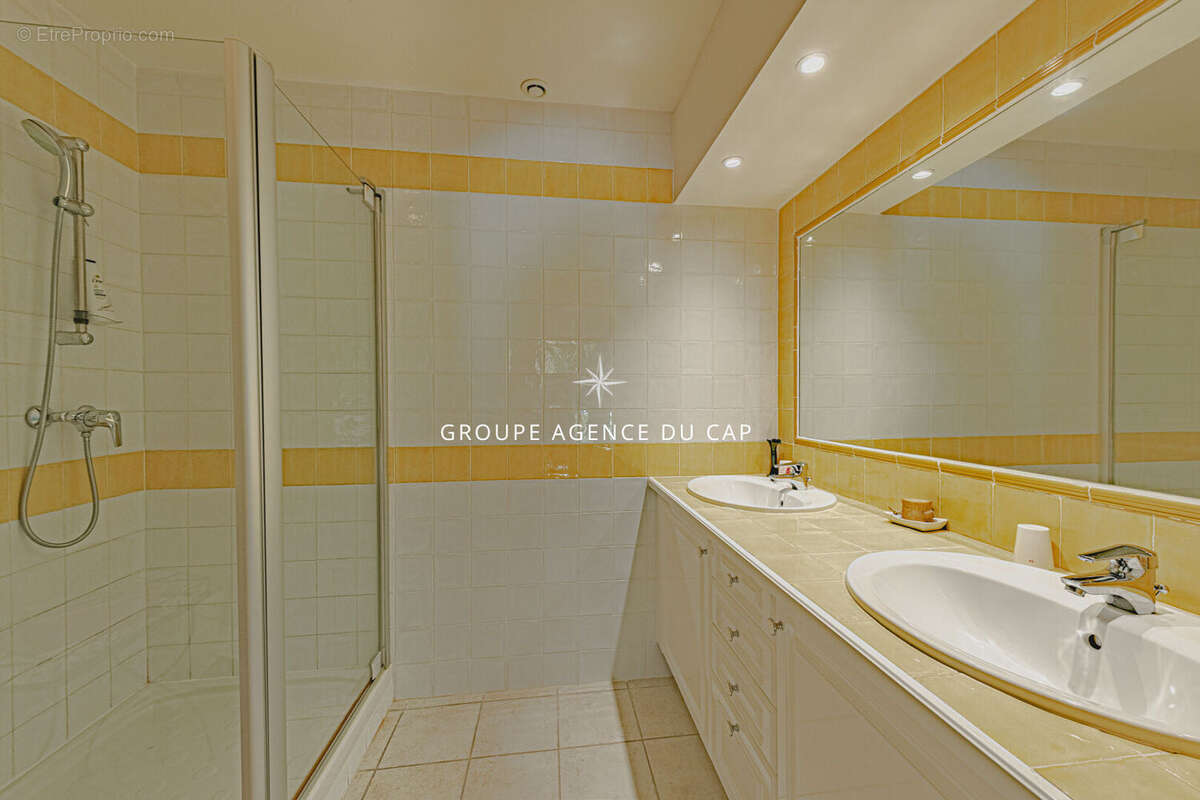 Maison à SAINT-RAPHAEL