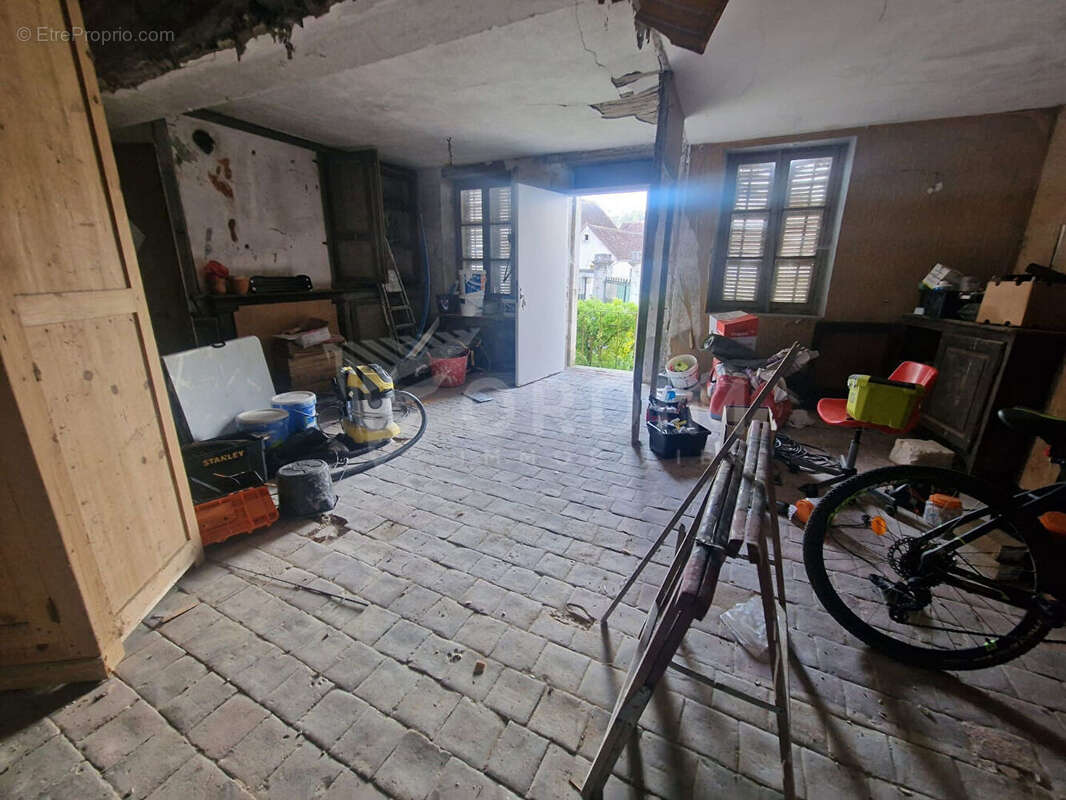 Maison à JUSSY