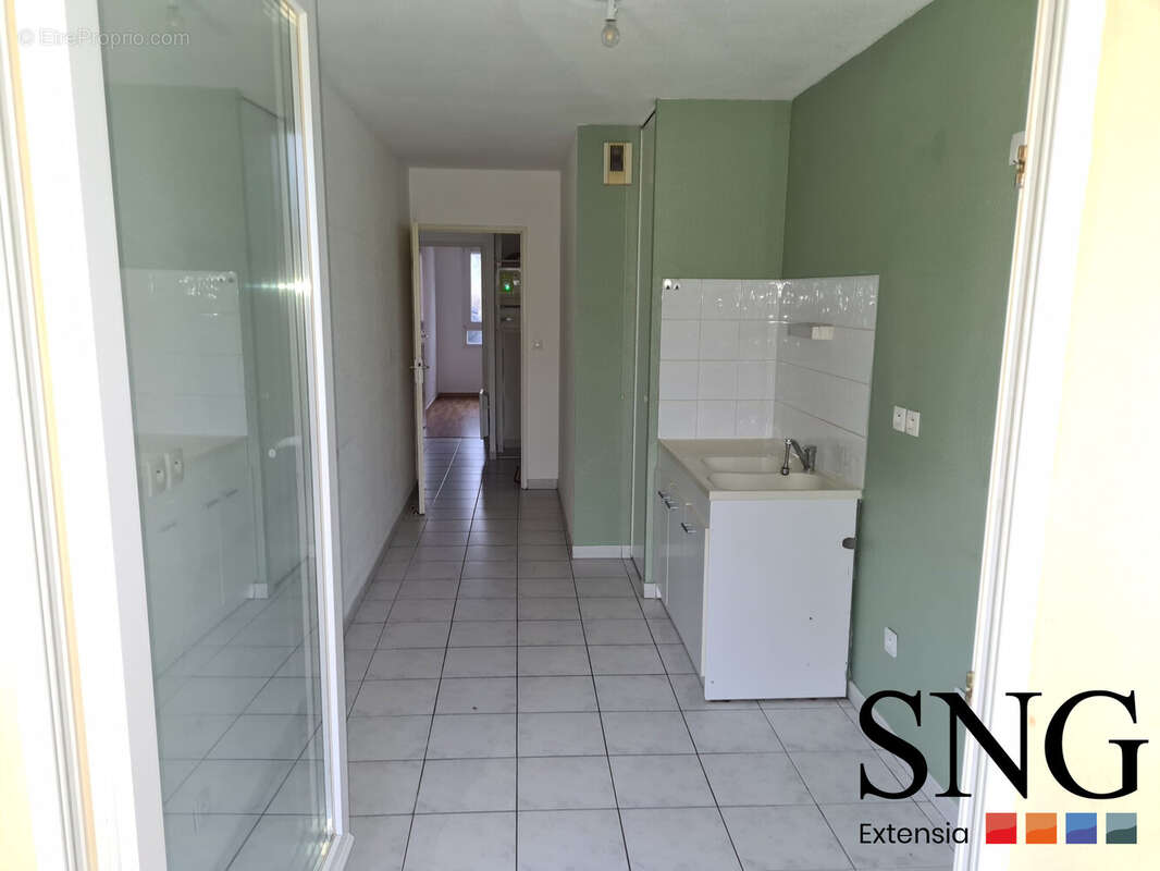 cuisine  - Appartement à SAINT-QUENTIN