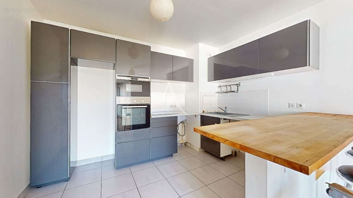 Appartement à MAISONS-ALFORT