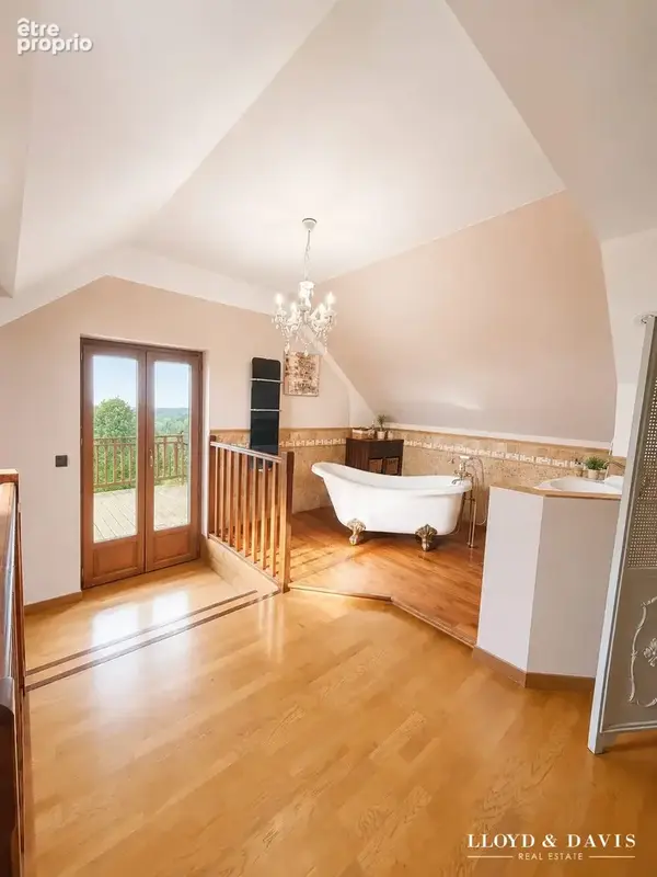 Maison 335 m² à Senlis  - photo 9