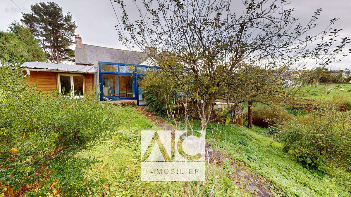 Maison à QUEMPER-GUEZENNEC