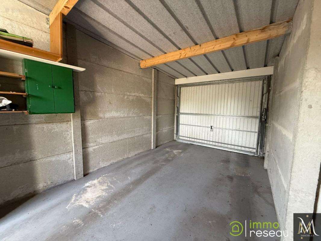 Appartement à BEUVRAGES