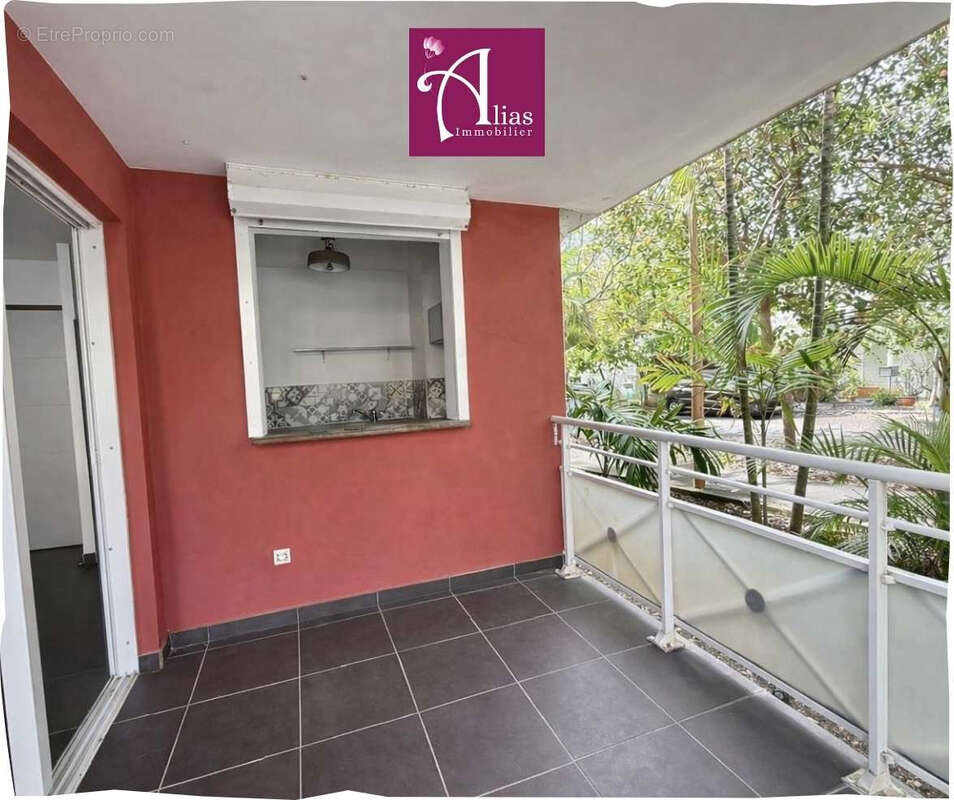 Appartement à LE MOULE