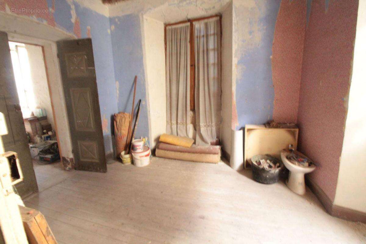 Appartement à SAINT-LAURENT-DE-CERDANS