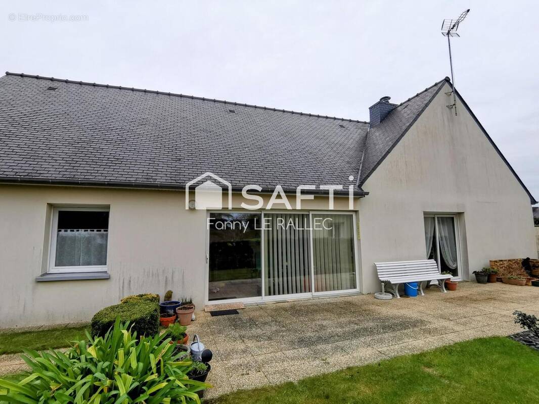 Photo 1 - Maison à PLOUGRESCANT