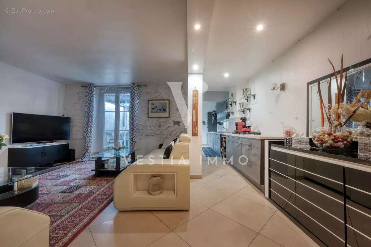 RAMBOUILLET 18 MN.  Maison de ville ancienne 198 m² 5ch - photo 5