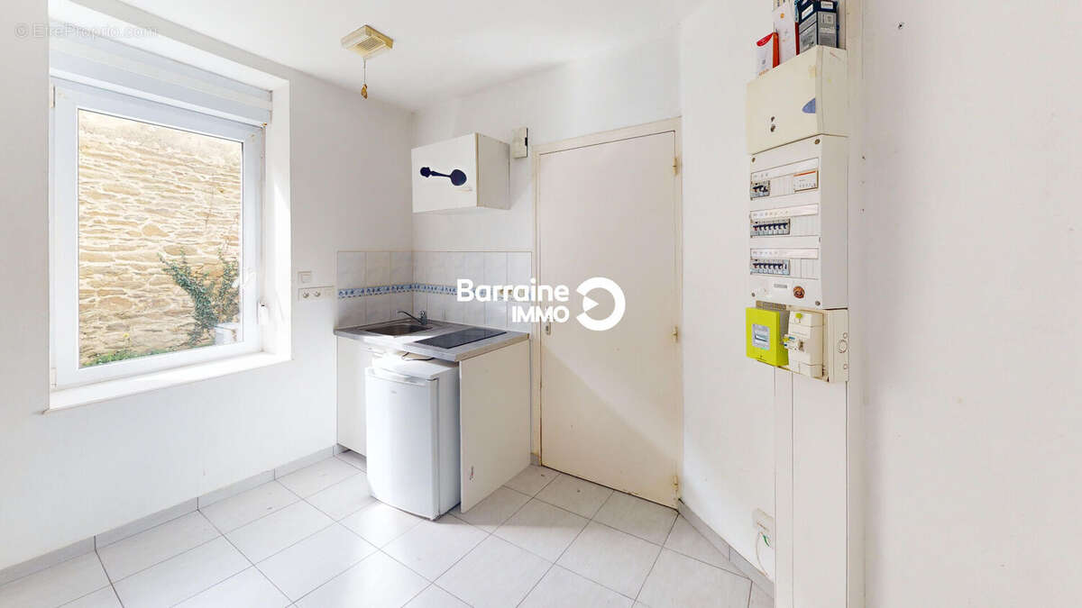 Exclusivité Brest - Secteur Saint Martin - Place Guérin - Appartement T3 Duplex situé en arrière cour - photo 7