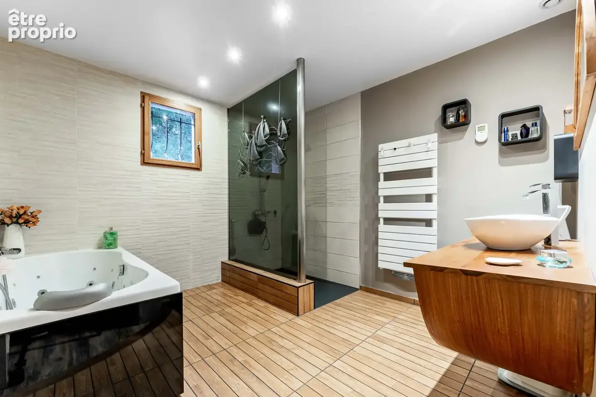 Maison de 258m2 sur parcelle de 8827m2 - photo 15