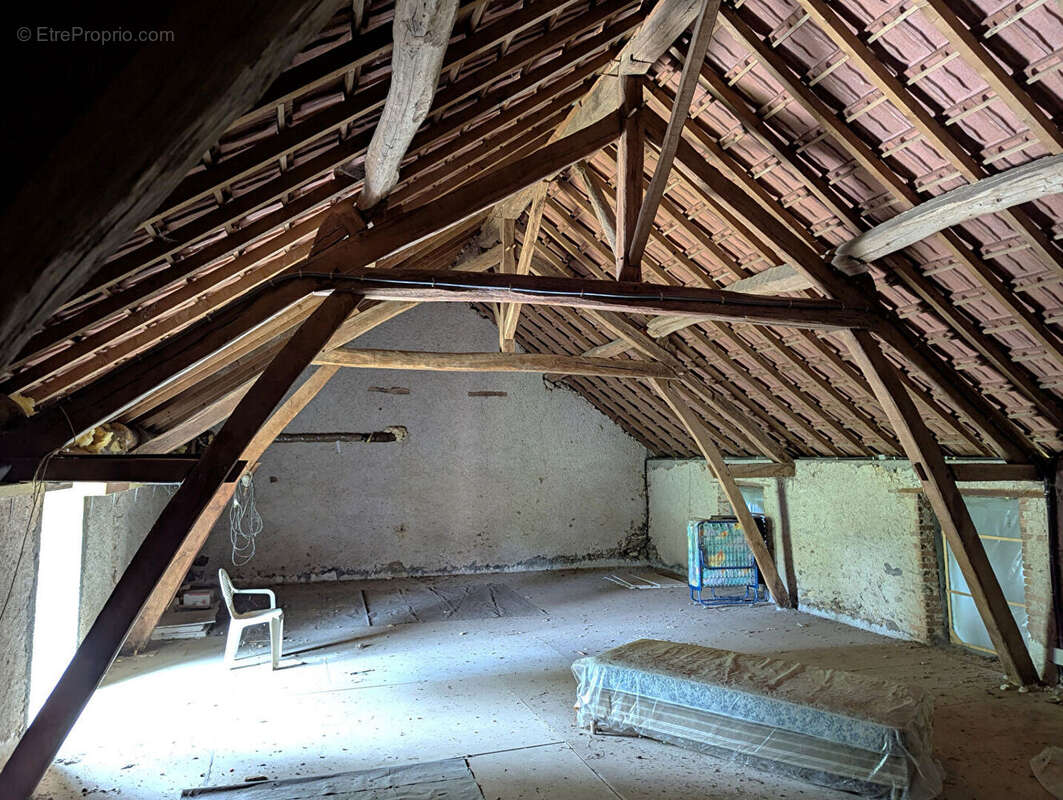 INDRE - Belle maison de campagne située dans une impasse tranquille. - photo 15