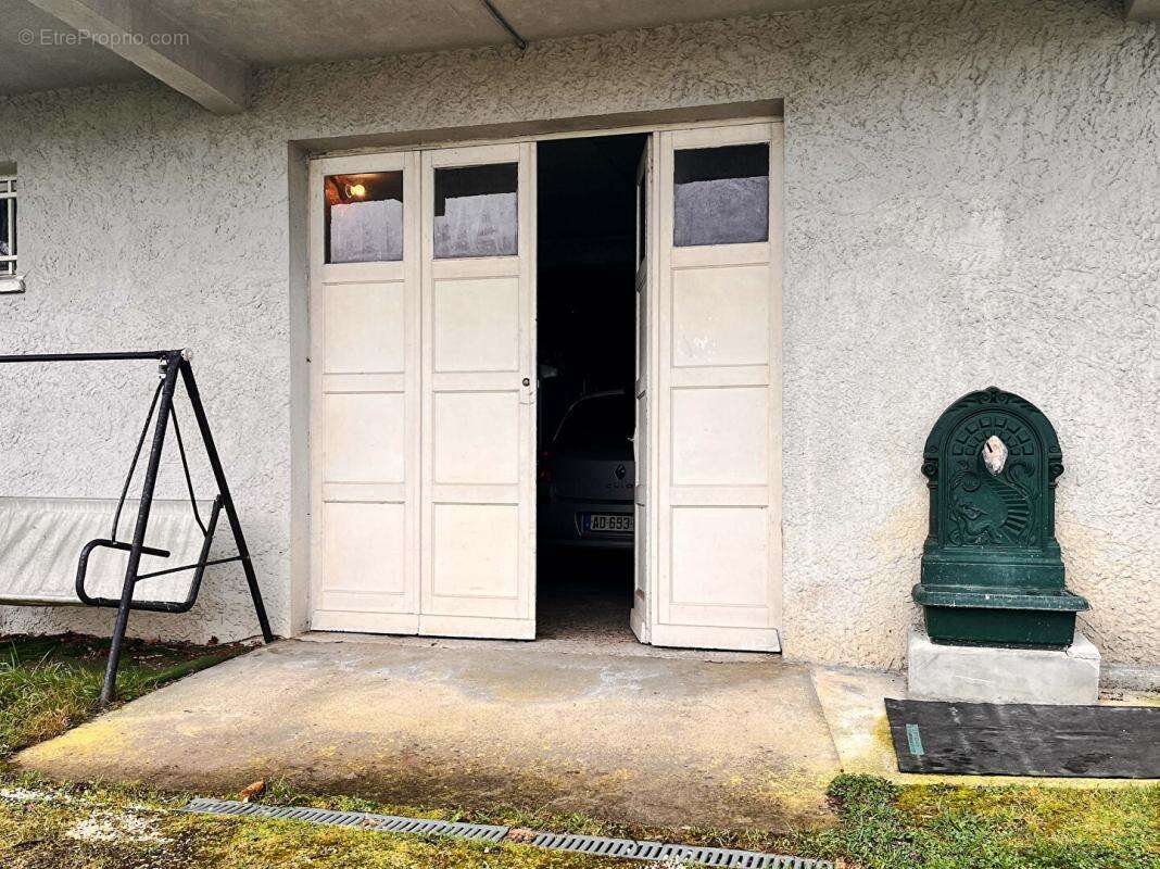 Maison 110m², 2 chambres, bureau, avec fort potentiel d'agrandissement, jardin arboré de près de 7000m², 5 pièces, 2 chambres- 4 - photo 13