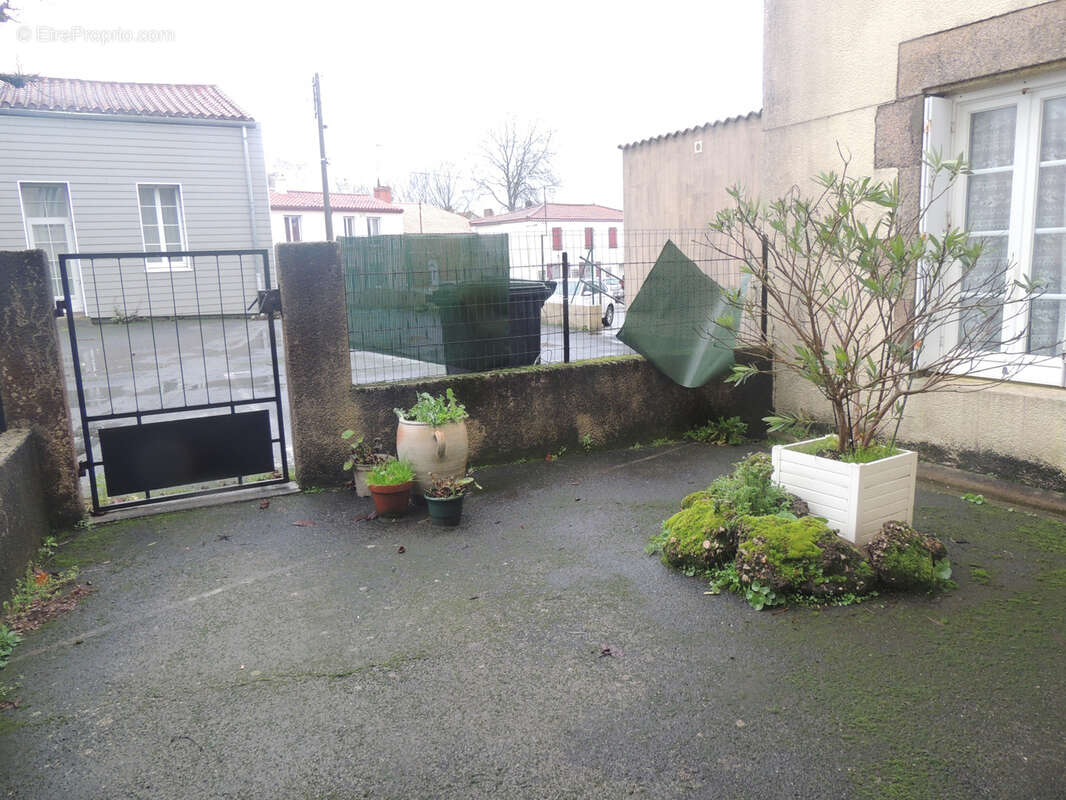 Maison à SAINT-MARTIN-DES-NOYERS