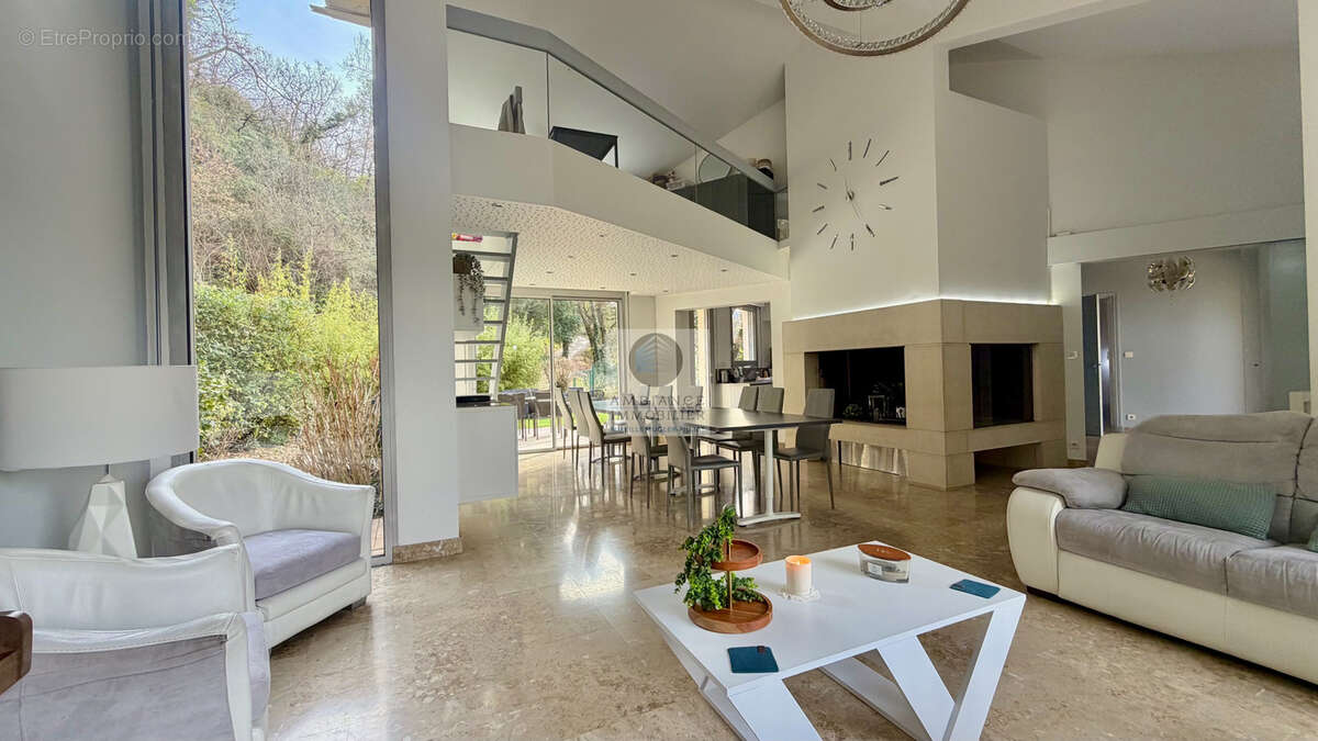 Maison à LORIOL-SUR-DROME