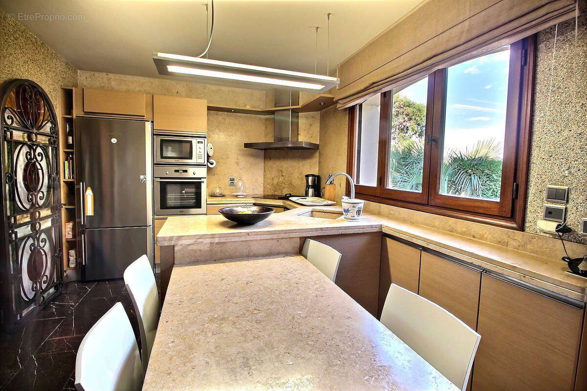 Maison à SAINT-CYPRIEN