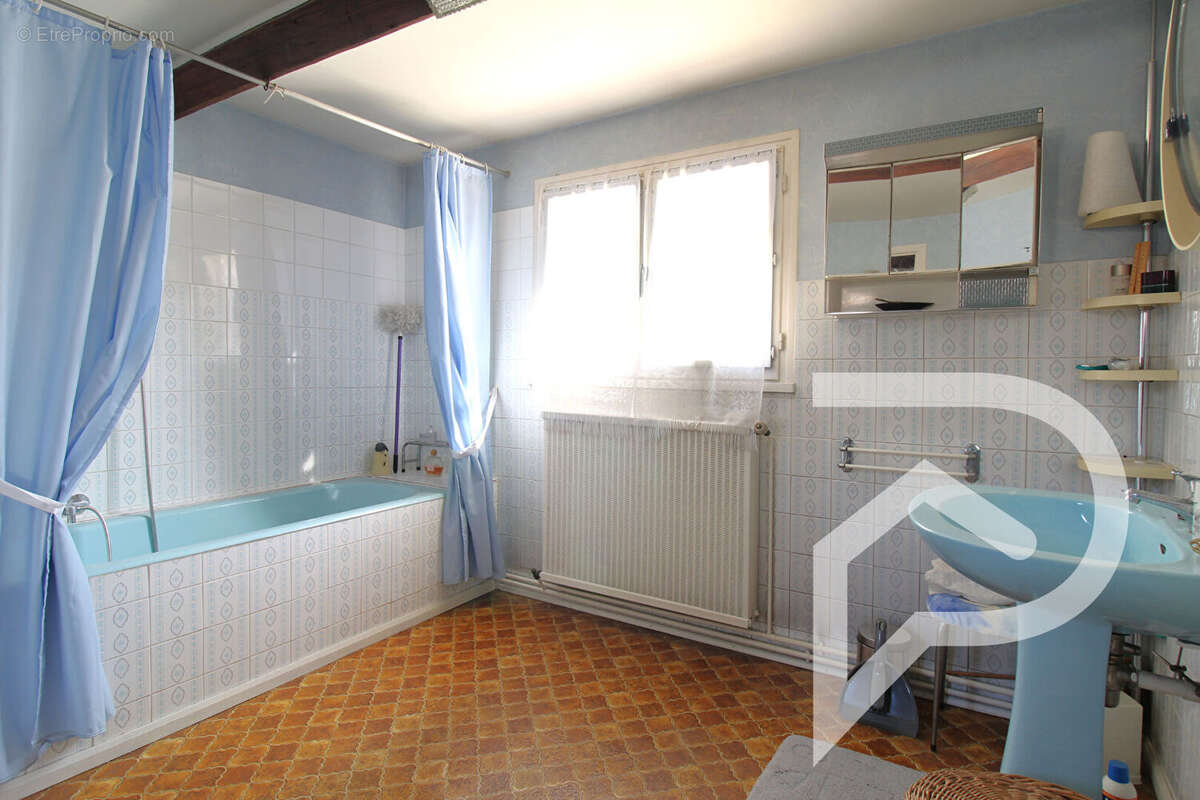 Maison à PONT-SAINTE-MAXENCE