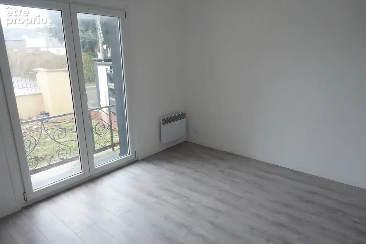 Immeuble de rapport   5 appartements - entièrement loué   31 860 € de loyers annuels - photo 2