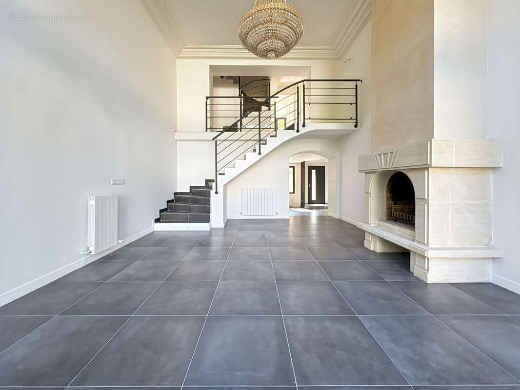 Maison à MANTES-LA-VILLE