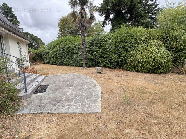 À deux pas de Bénodet et des commodités, maison familiale à rafraîchir ! - photo 8
