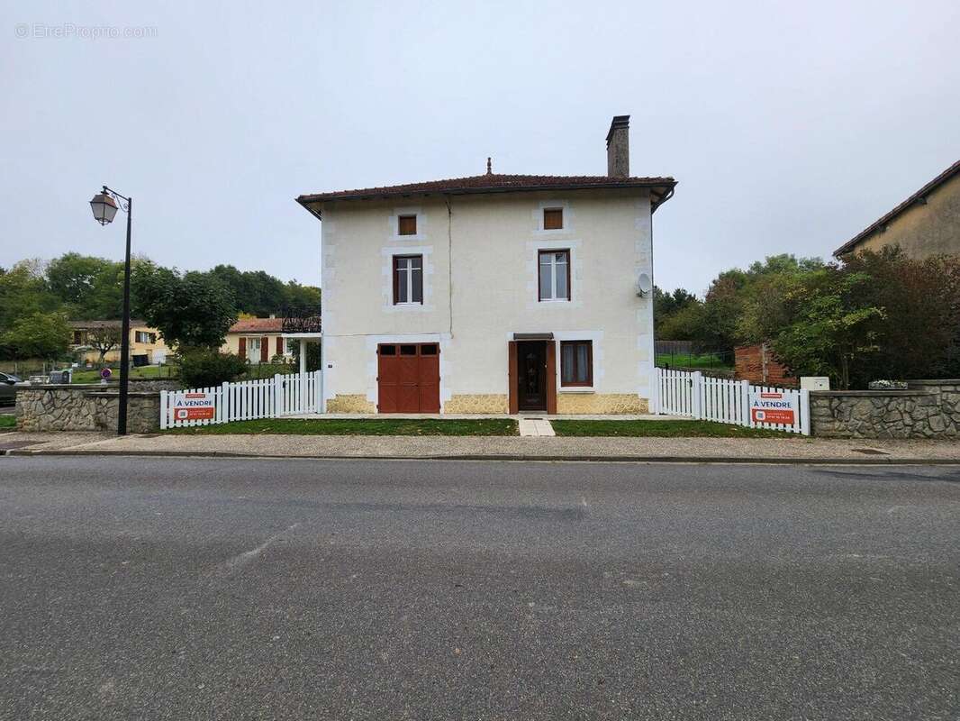 Maison à ALLOUE