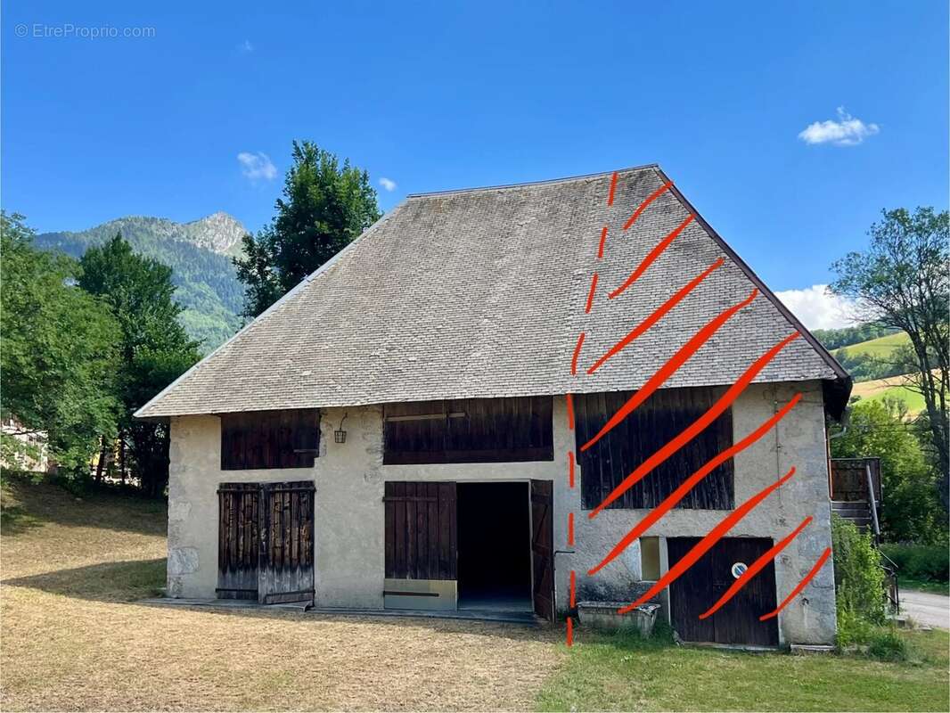 Grange à rénover et grand appartement - photo 6