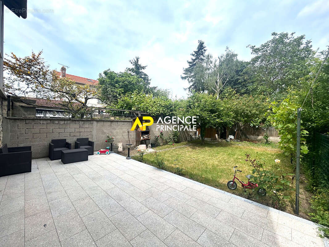 BEZONS _ Maison 7 pièces 125 m2 - photo 4
