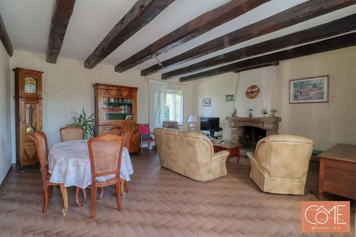 À vendre - saint-ouen-des-alleux (35140) - longère en pierre - 116 m² habitables - 3 chambres - terrain de plus d'1 hectare - ga - photo 3