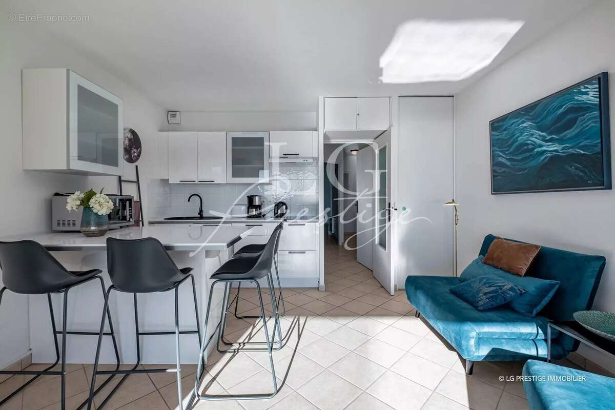 Appartement à THEOULE-SUR-MER