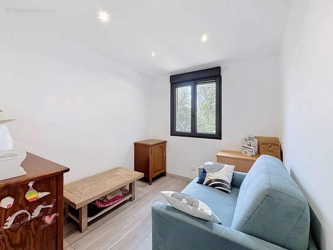 Maison 4 Pièces avec indépendance 3 Pièces et atelier de 100m2 - photo 15