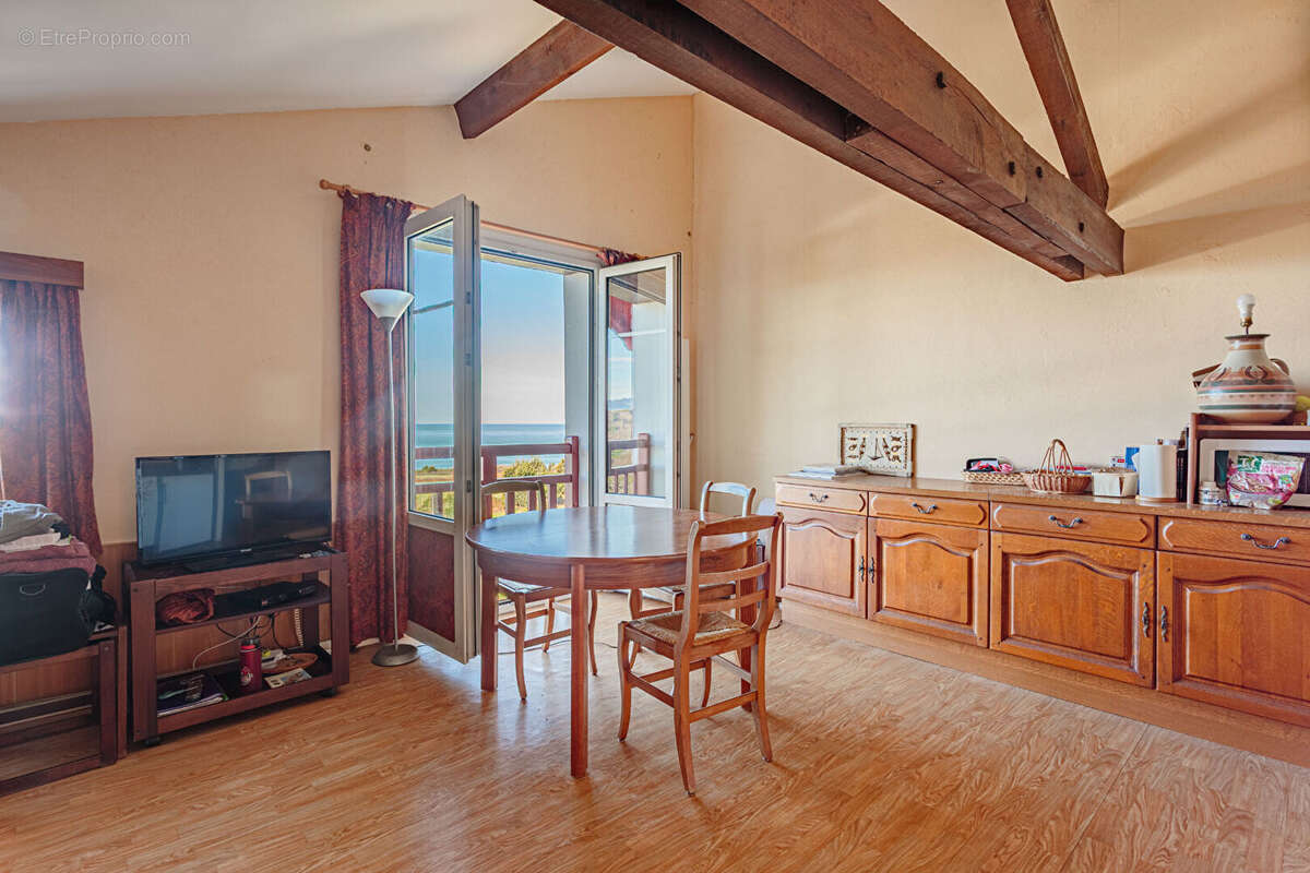 Appartement à URRUGNE