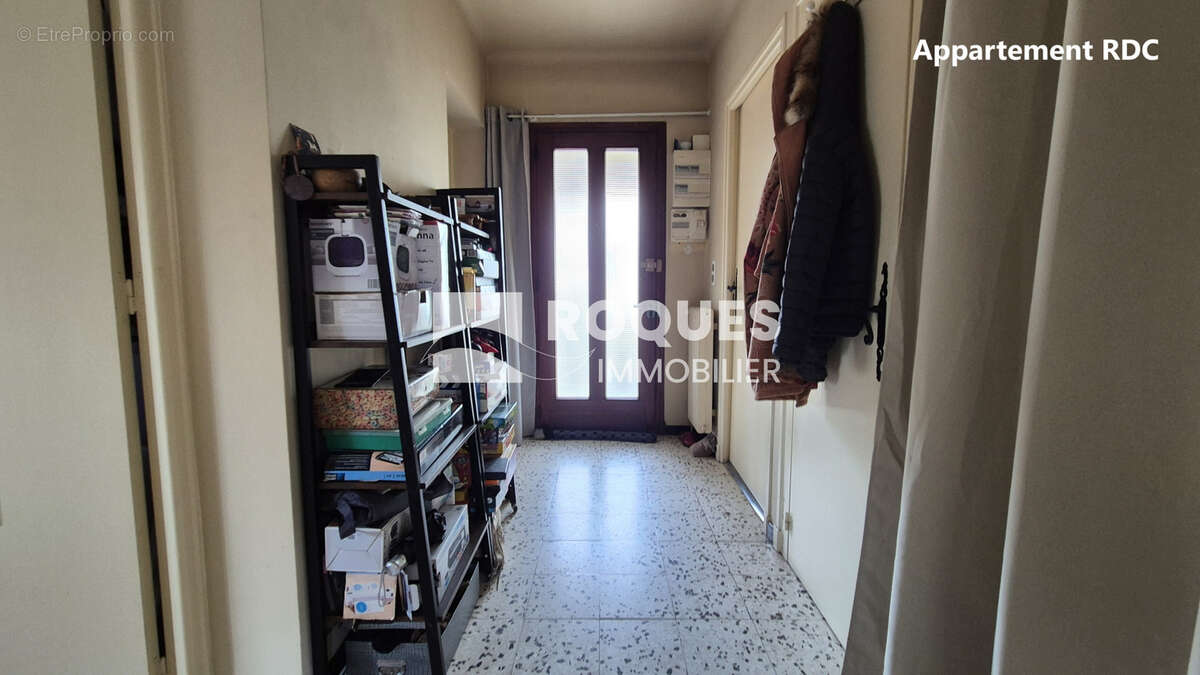 LAMALOU LES BAINS à vendre center ville Immeuble de 2 appartements T2 et T4 - photo 15
