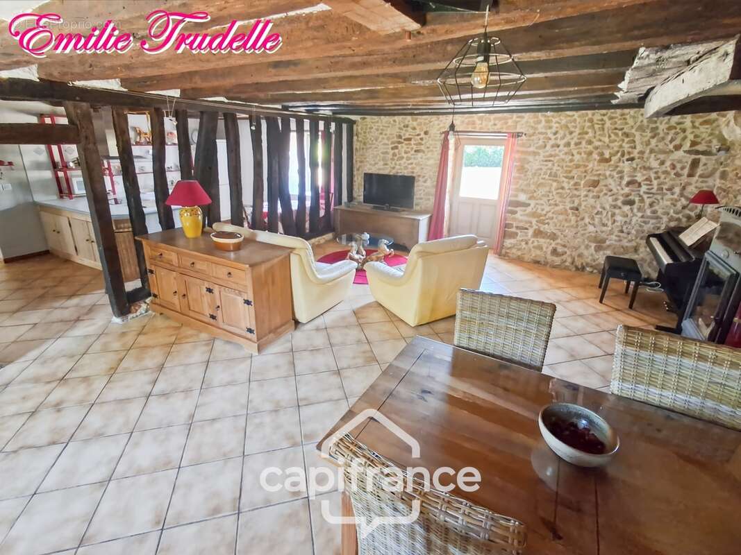  Longère de caractère du XVe siècle à vendre 5 pièces NUILLE LE JALAIS (72)  – 105 m²- 3ch – Terrain de 1 823 m² - photo 19