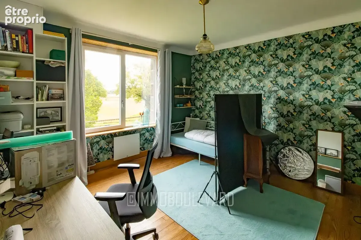 À vendre : Grande maison avec vue dégagée (63) - photo 14
