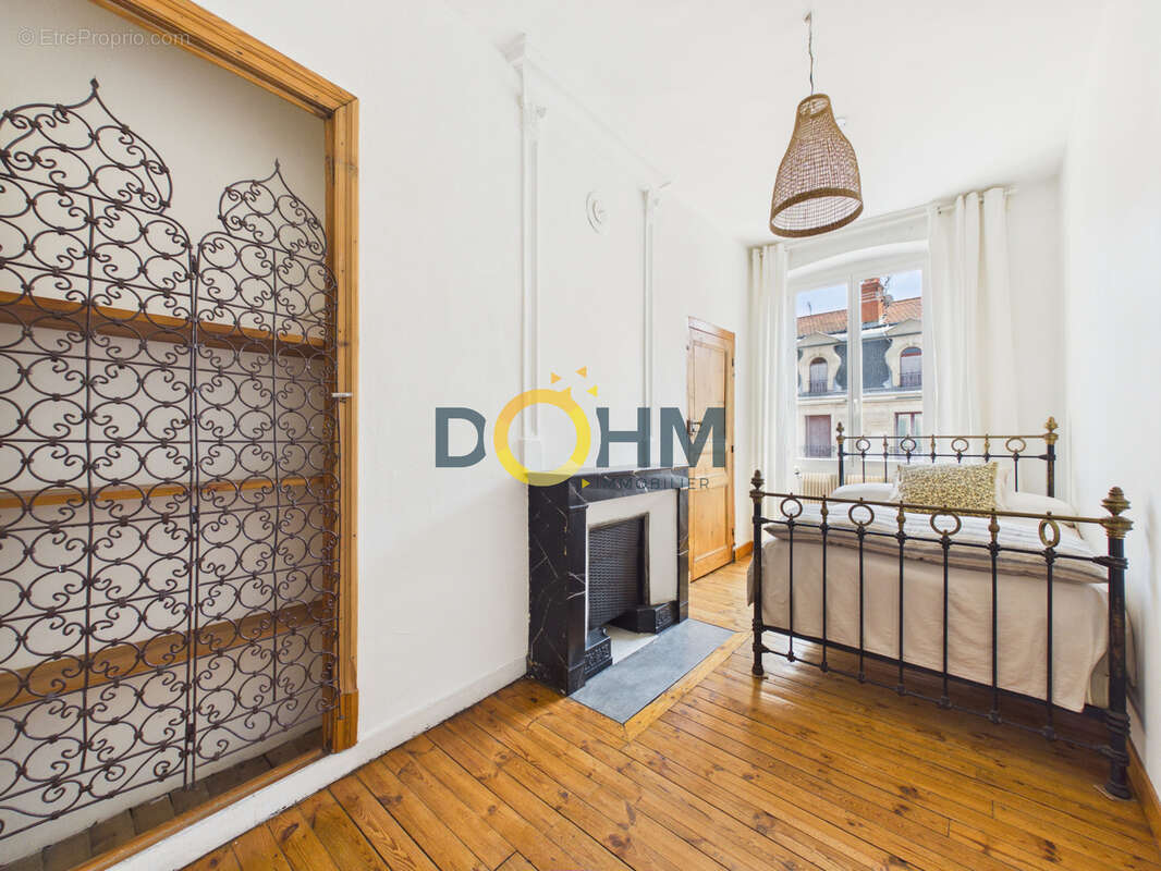 Appartement T3, 78 m3 centre-ville du Puy-en-Velay - photo 7