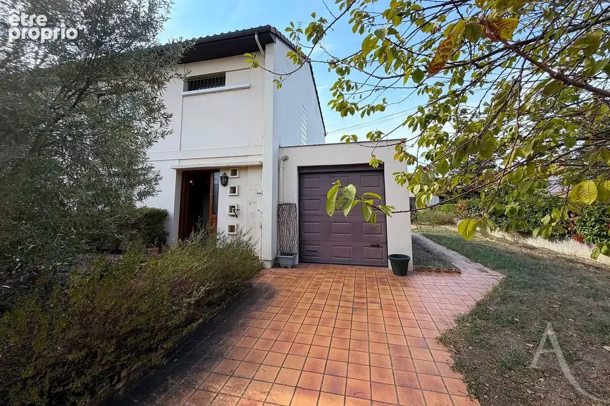 Maison de 112 m² avec jardin, garage et dépendance Quartier Saint-Bris - photo 11