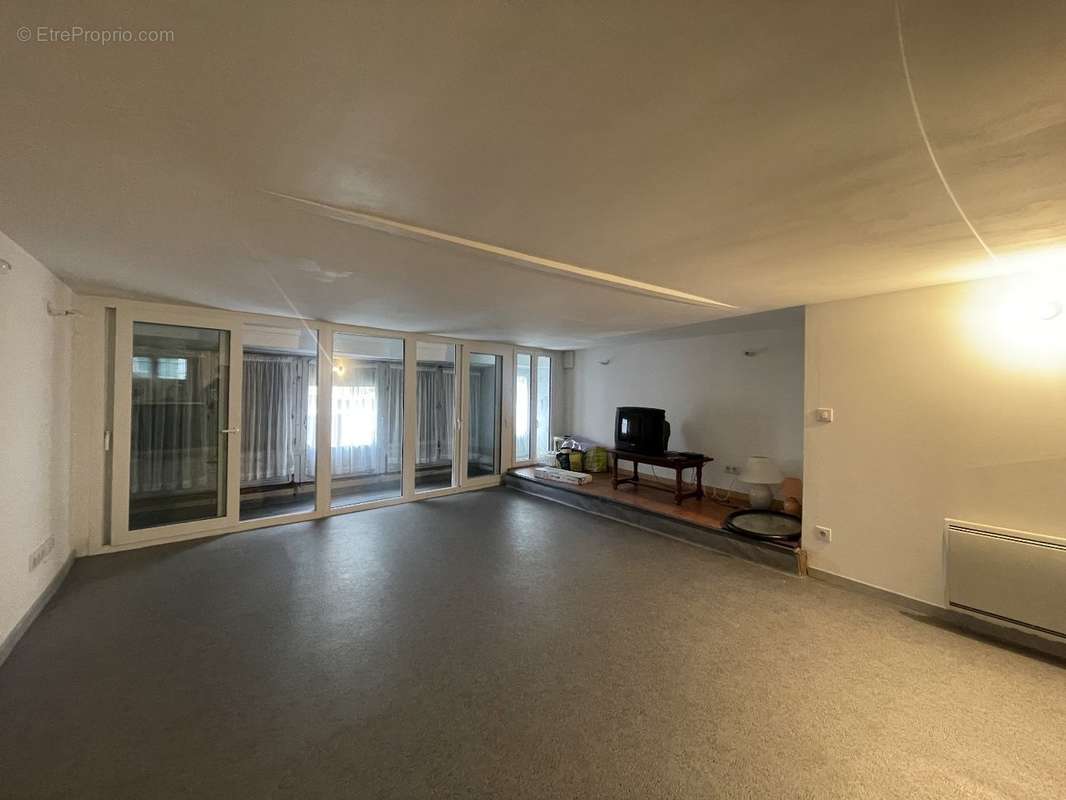 Maison à SAINT-YRIEIX-LA-PERCHE