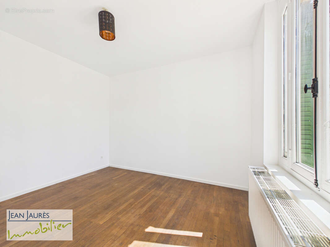 Appartement à LA CHAPELLE-SAINT-LUC