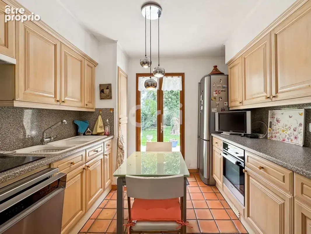Maison familiale avec vie de plain-pied – À proximité d’Évreux - photo 8