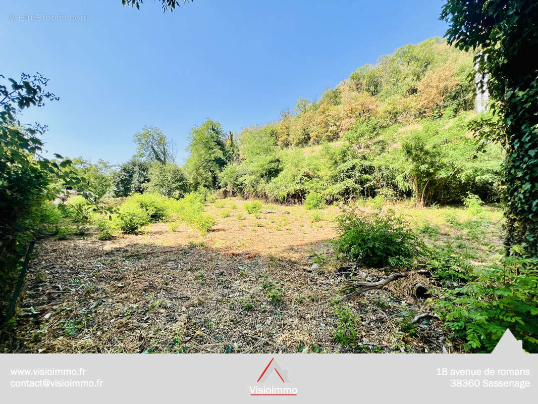 Terrain à vendre   1620 m2 - photo 2