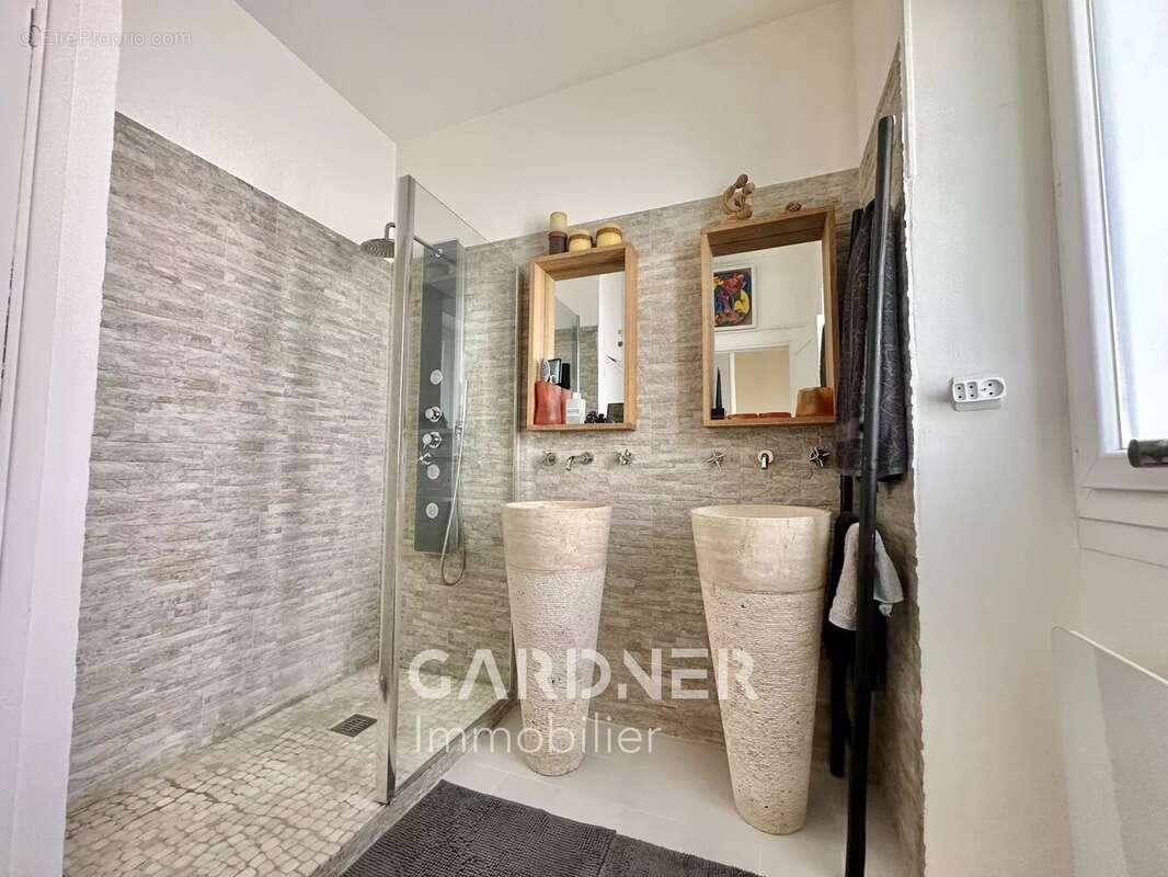 Maison à MARSEILLE-10E