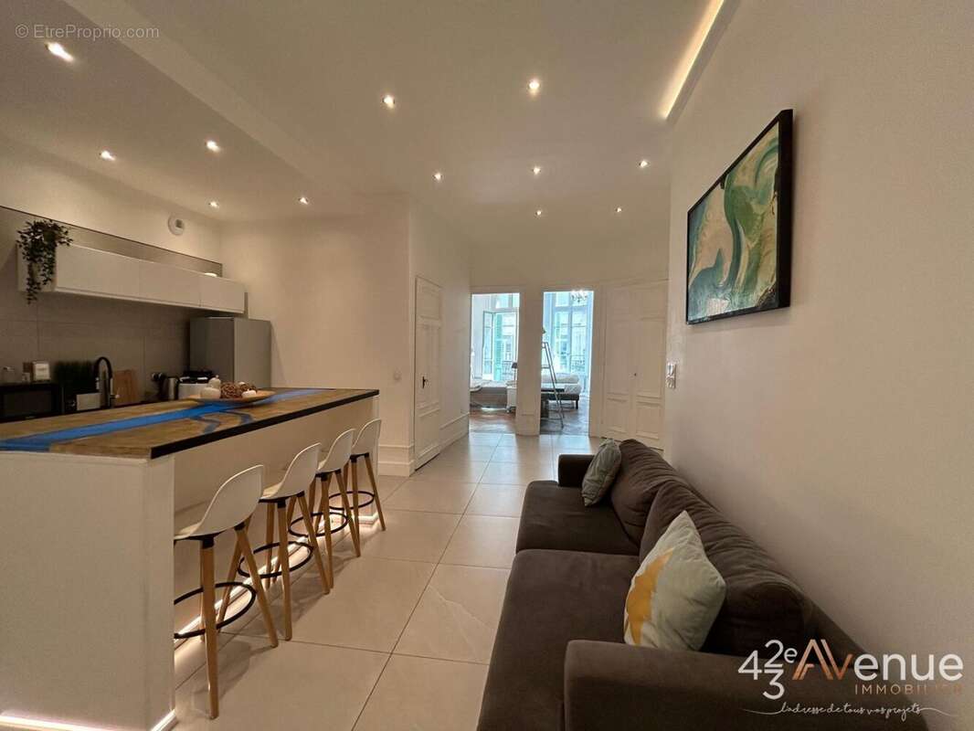 Appartement à SAINT-ETIENNE