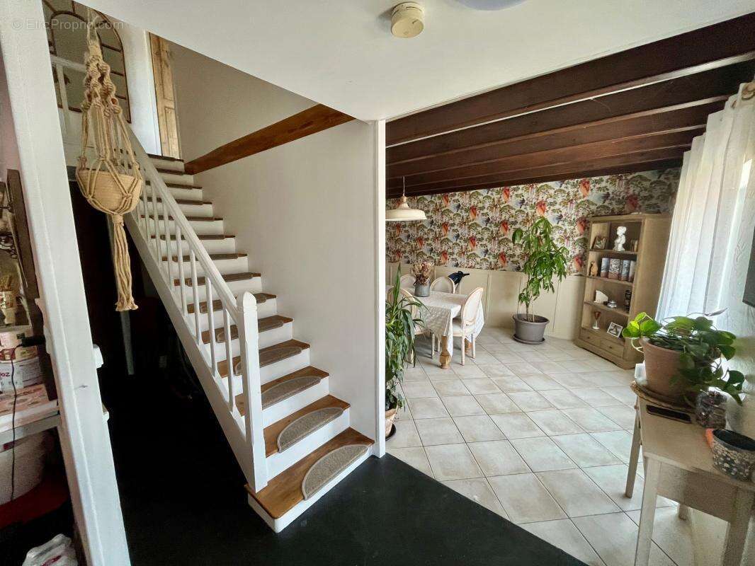 Les magnils reigniers (85) - beugne l'abbe - rarissime maison en pierres renovee 4 chambres avec jardin - photo 17