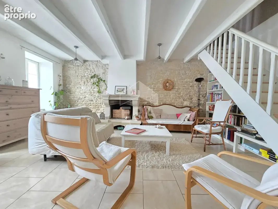 Maison de ville avec cachet, familiale, beaux volumes - photo 2