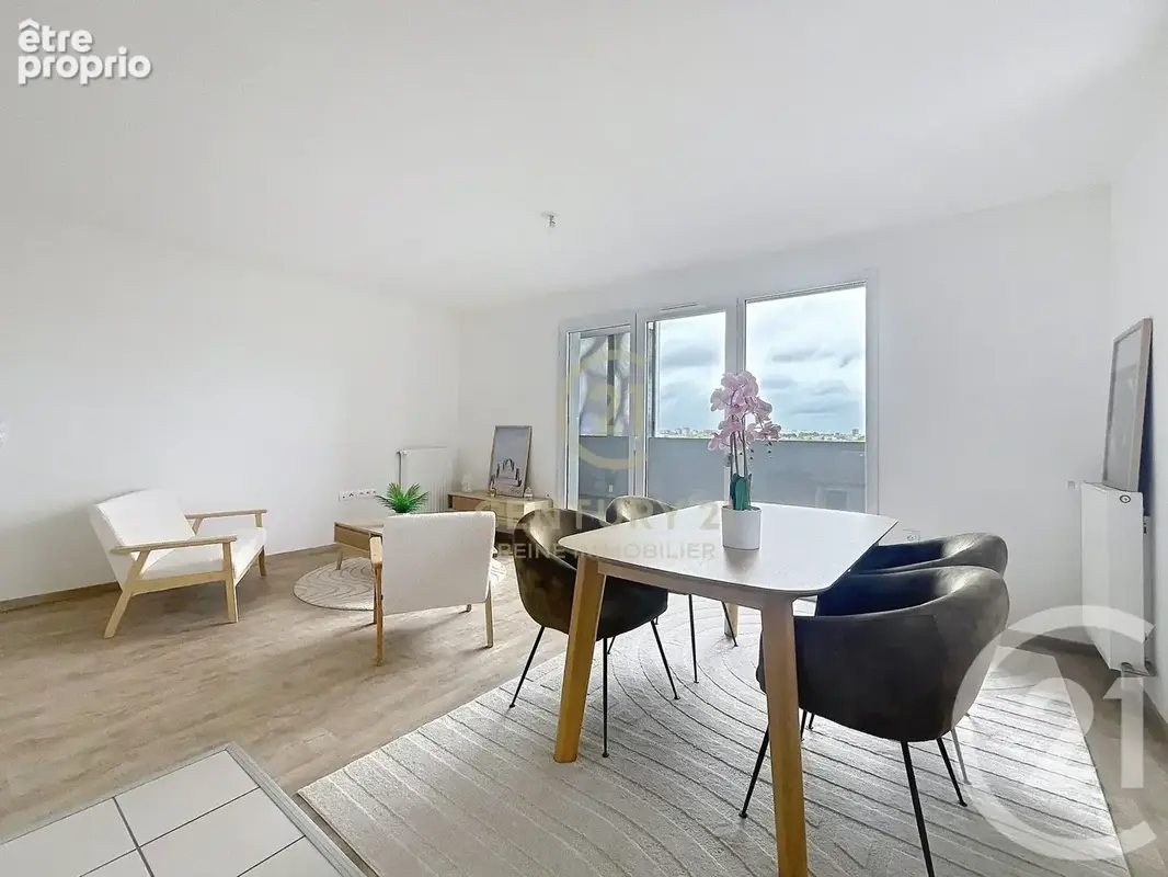 Appartement 4 pièces 73 m² à vendre à Rennes (35000) - photo 2