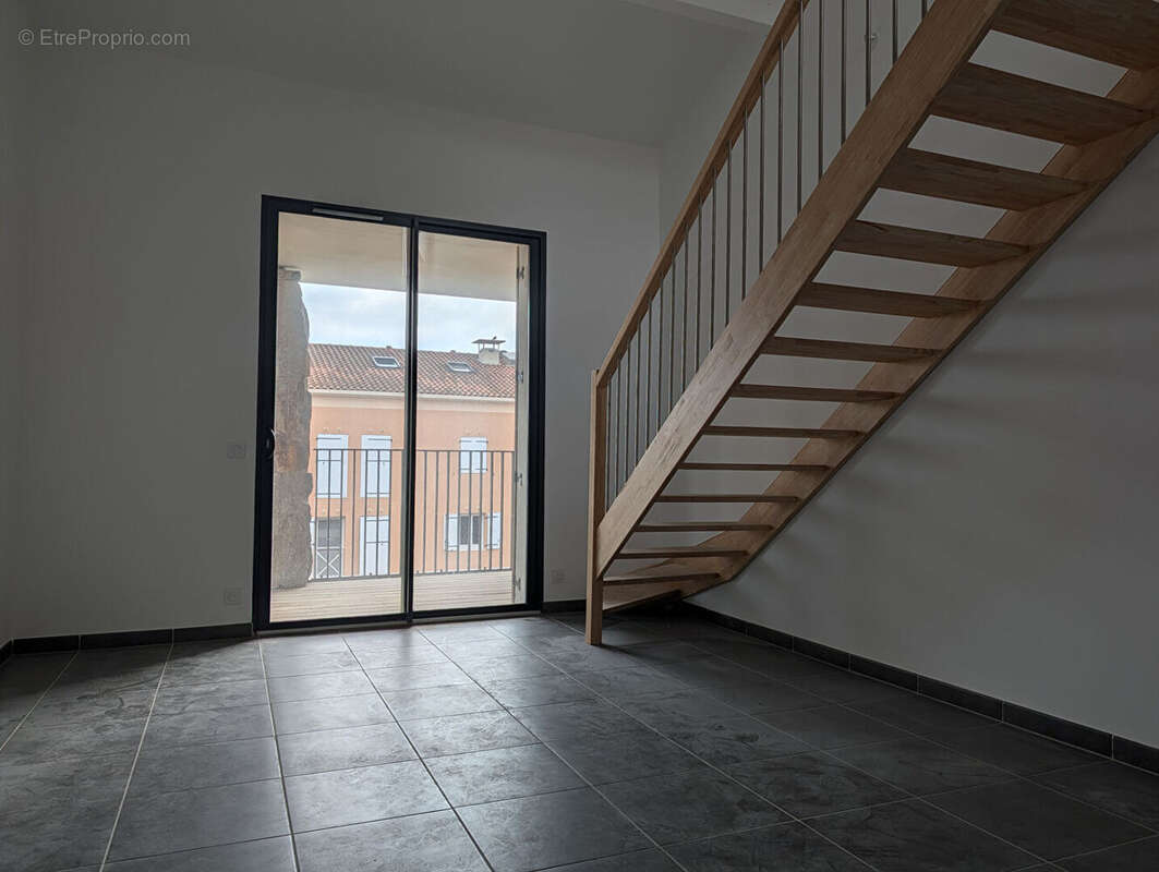 Appartement à BORMES-LES-MIMOSAS