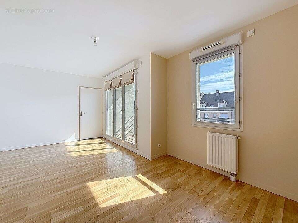 Appartement à MONTIGNY-LE-BRETONNEUX