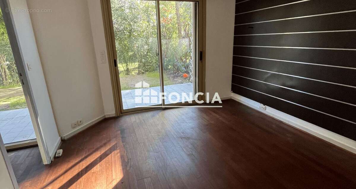 Appartement à MANDELIEU-LA-NAPOULE