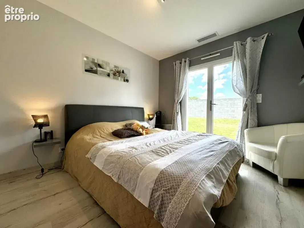 ? Très belle maison de plain-pied de 160 m2 avec piscine ? - photo 9